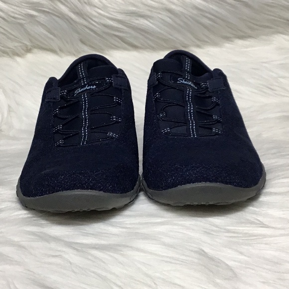 Skechers Women’s Breathe Easy Opportuknitty Slip-On Sneakers, Navy, Size 9.5 - Picture 5 of 8
